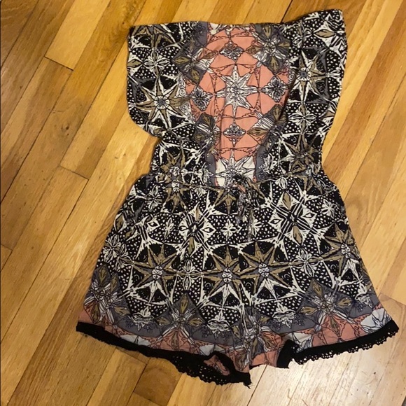 Romper - Picture 1 of 1